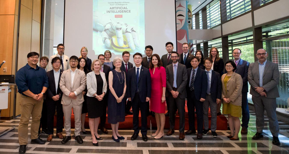 Group photo of dialogue attendees