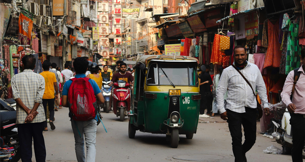 Street scene in modern India 