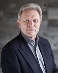 headshot of Hugh Stephens 