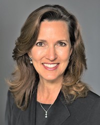 Lois Nahirney headshot