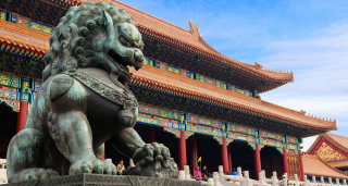 Dragon Statue at The Hall of Supreme Harmony in Beijing