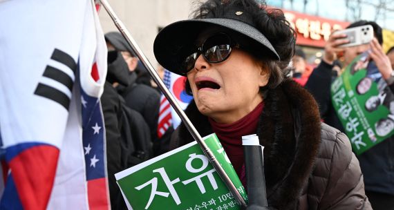 Supporters of South Korea's impeached former president Yoon Suk Yeol 