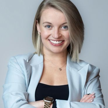 bronwyn bridges headshot