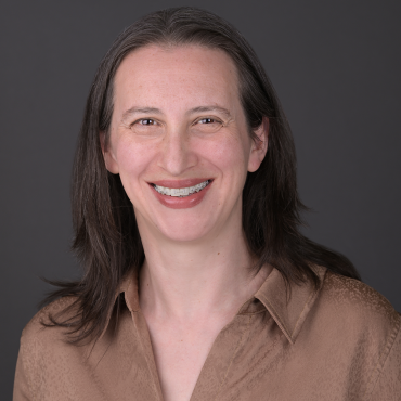 Headshot of Danielle Goldfarb