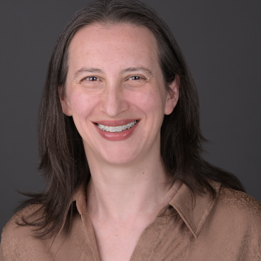 Danielle Goldfarb Headshot